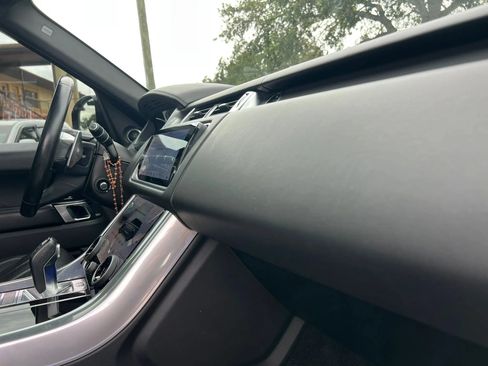 Used 2019 Land Rover Range Rover Sport HSE Dynamic AWD/4WD image 13