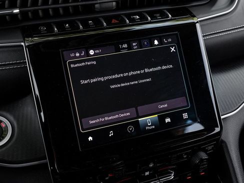 Used 2023 Jeep Grand Cherokee L Laredo image 38