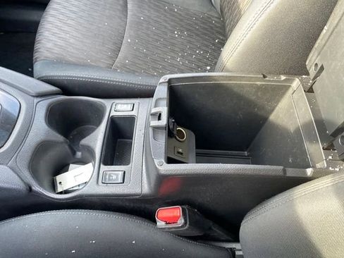 Used 2019 Nissan Rogue S image 12