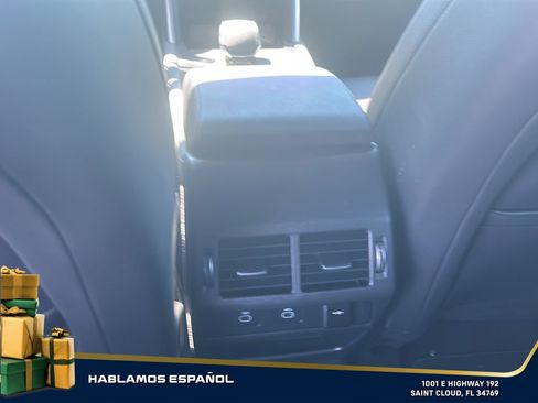 Used 2024 Land Rover Discovery Sport Dynamic SE image 22