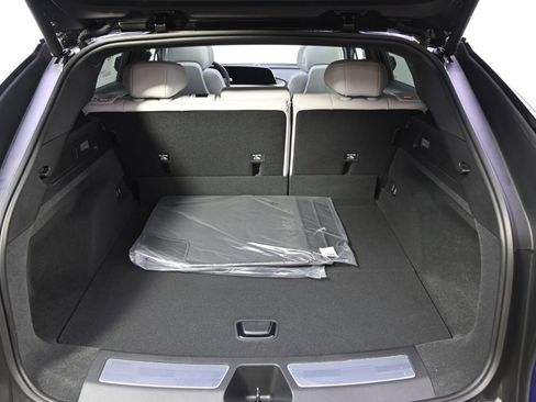 New 2025 Cadillac Lyriq Sport image 19