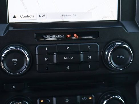 Used 2018 Ford F150 Lariat AWD/4WD image 32