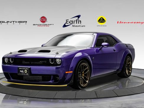 Used 2023 Dodge Challenger SRT Hellcat RWD image 1