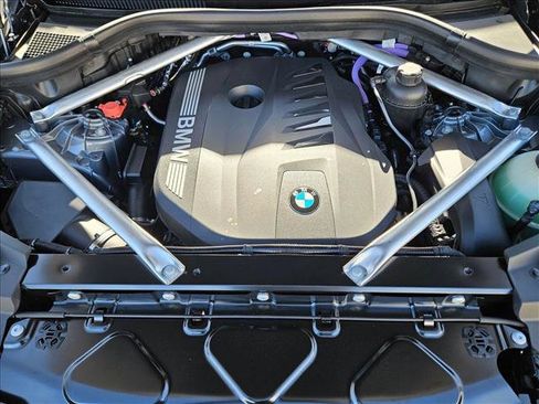 New 2026 BMW X5 xDrive40i w/ Climate Comfort Package image 16