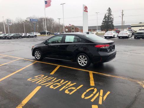 Certified 2024 Toyota Corolla LE image 3