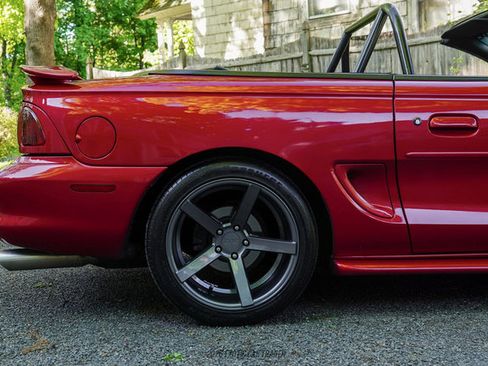 Used 1995 Ford Mustang GT RWD image 10