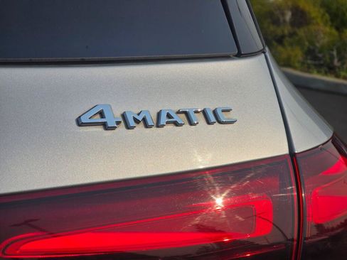 Used 2024 Mercedes-Benz GLE 350 4MATIC w/ AMG Line Interior image 35