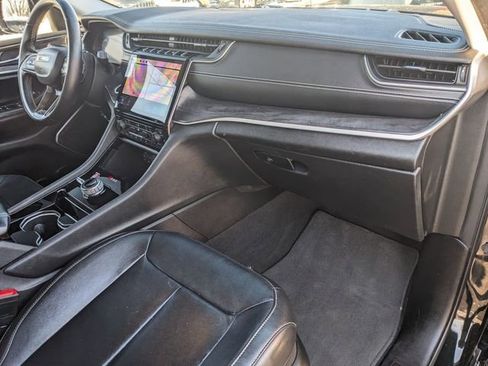 Certified 2022 Jeep Grand Cherokee Limited image 33