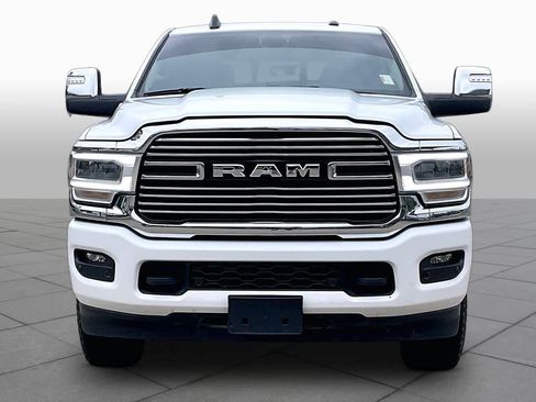 Used 2024 RAM 2500 Laramie AWD/4WD image 4