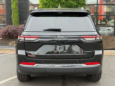 Used 2022 Jeep Grand Cherokee Limited 4xe w/ Luxury Tech Group II AWD/4WD image 14