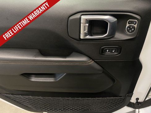 Used 2022 Jeep Gladiator Mojave w/ Trailer Tow Package AWD/4WD image 28