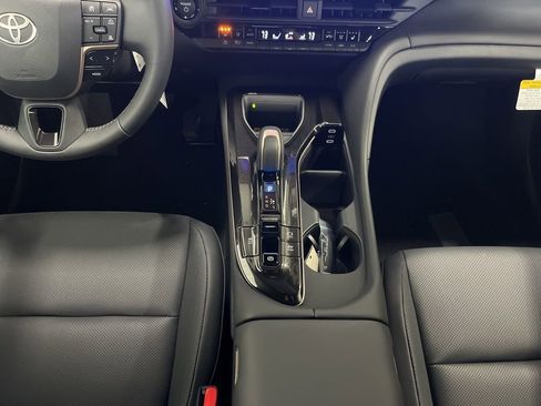 New 2026 Toyota Crown Signia AWD/4WD image 10