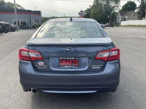 Used 2017 Subaru Legacy 2.5i Limited AWD/4WD image 4