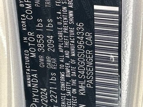 Used 2025 Hyundai Elantra SEL image 28