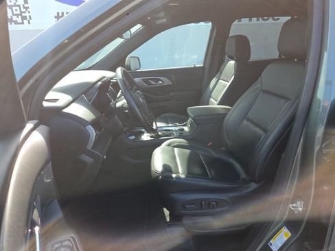 Used 2023 Chevrolet Traverse LT AWD/4WD image 15