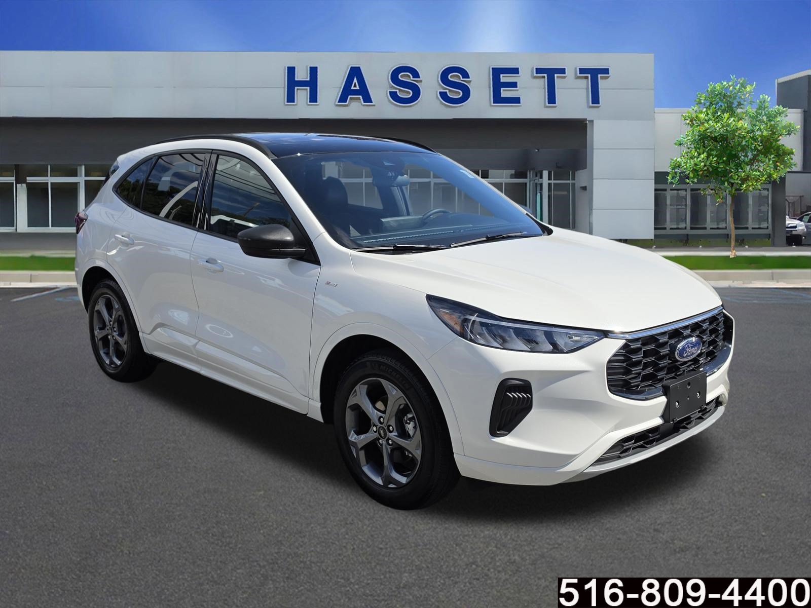 Used 2023 Ford Escape ST-Line w/ Tech Pack #1 AWD/4WD image 1