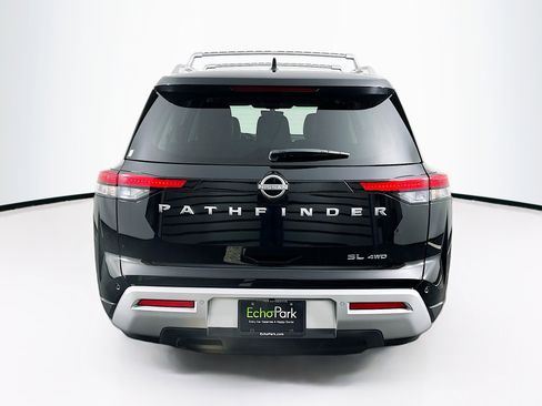 Used 2025 Nissan Pathfinder SL image 7