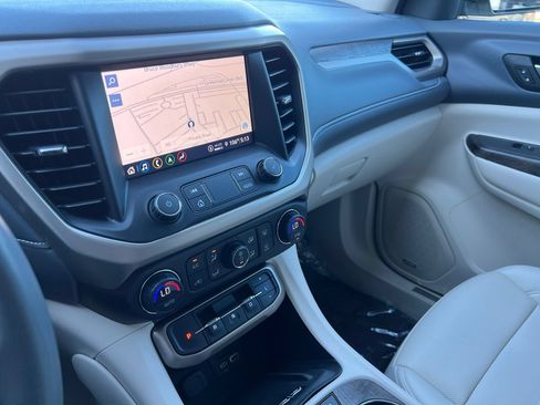 Used 2021 GMC Acadia Denali w/ Denali Technology Package FWD image 35