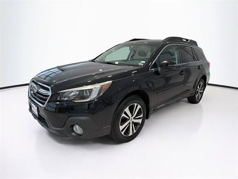Used 2018 Subaru Outback 2.5i Limited w/ Popular Package #2 image 3