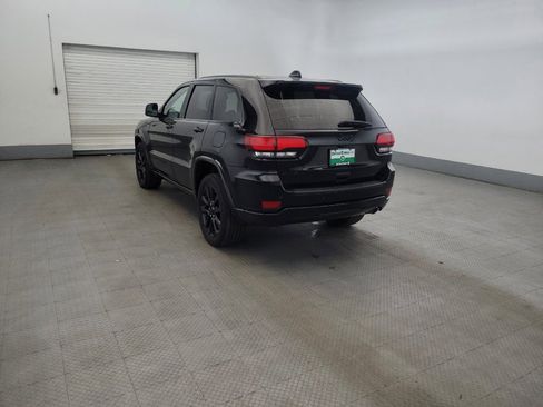 Used 2022 Jeep Grand Cherokee Laredo X AWD/4WD image 5