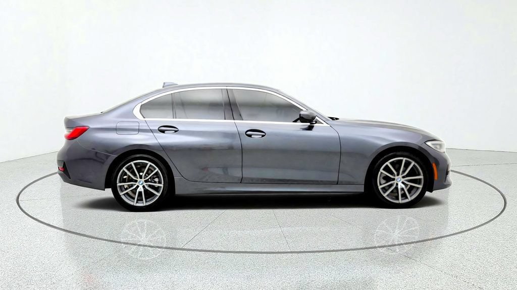 Used 2020 BMW 330i xDrive Sedan w/ Convenience Package AWD/4WD image 4