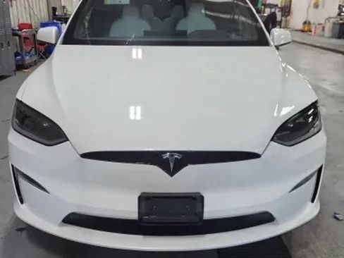 Used 2023 Tesla Model X Plaid AWD/4WD image 2