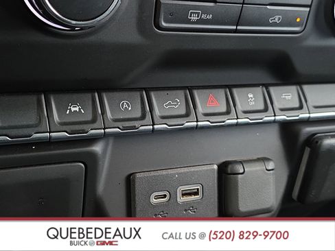 Used 2023 Chevrolet Silverado 1500 Custom image 19