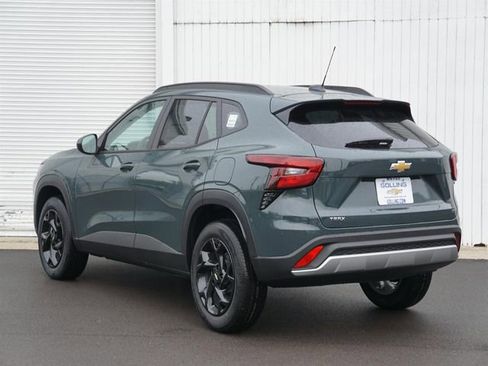 New 2026 Chevrolet Trax LT FWD image 18