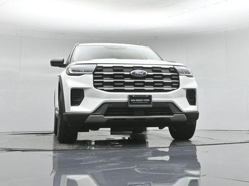 New 2026 Ford Explorer Active RWD image 45