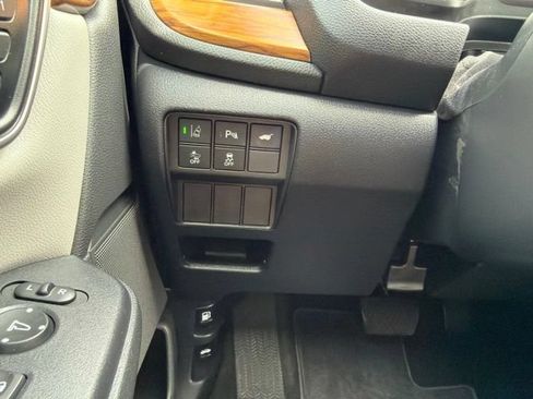 Used 2022 Honda CR-V Touring image 13