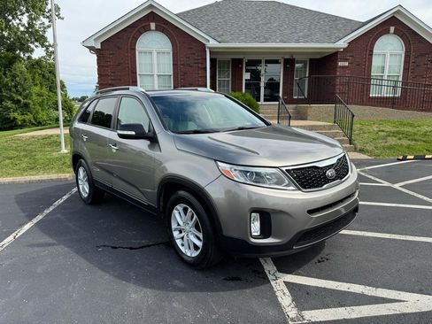 Used 2015 Kia Sorento LX FWD image 12