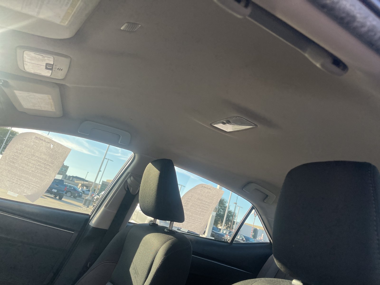 Used 2019 Toyota Corolla LE FWD image 28