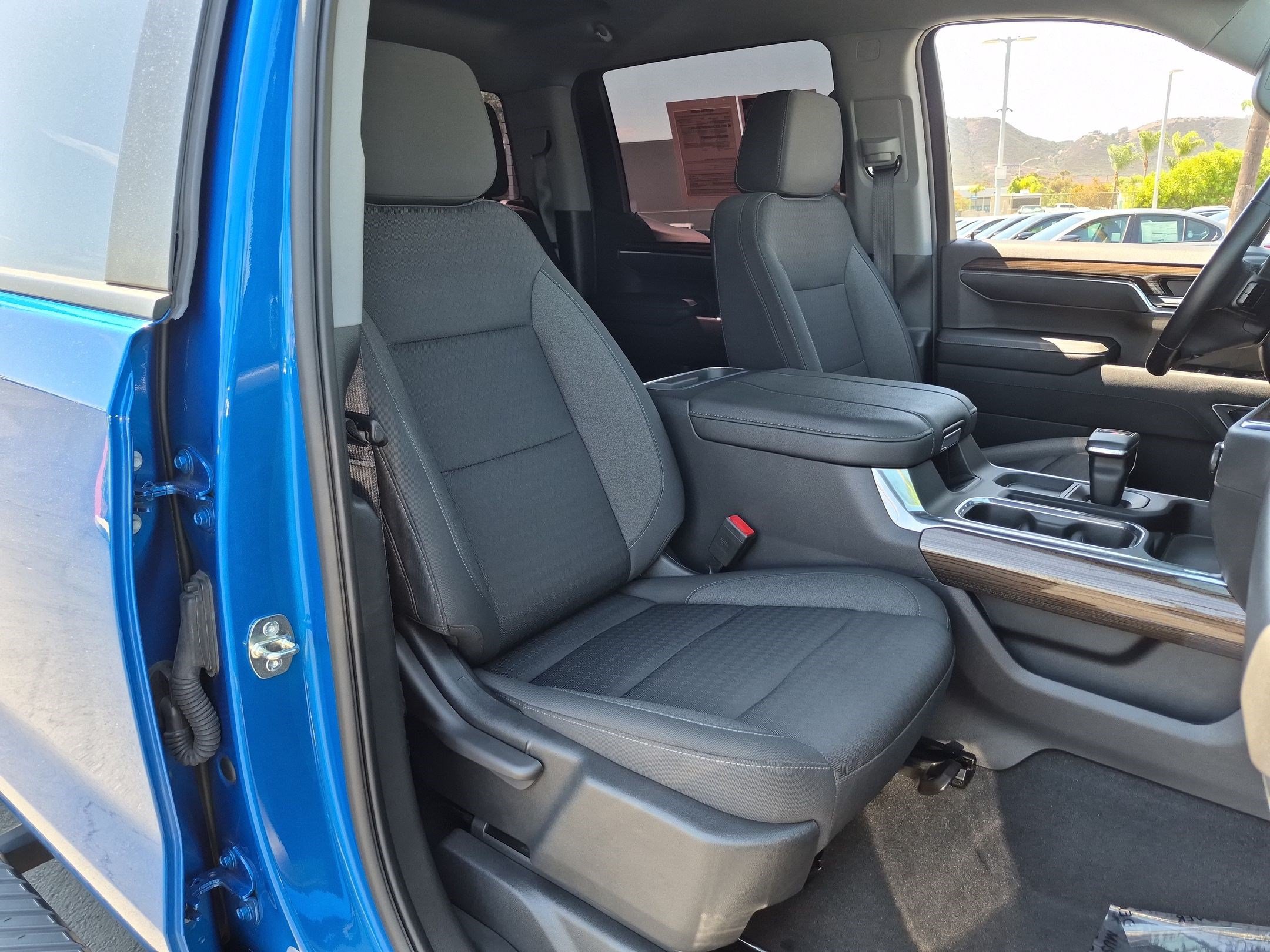 Used 2023 Chevrolet Silverado 1500 LT Trail Boss w/ Protection Package AWD/4WD image 31