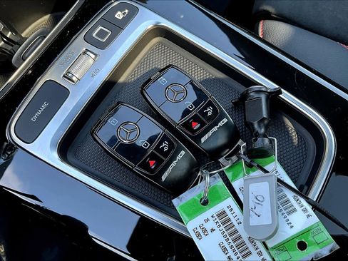 Used 2025 Mercedes-Benz CLA 35 AMG 4MATIC image 15