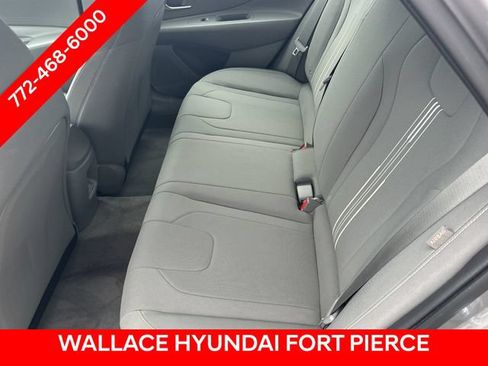 Used 2024 Hyundai Elantra SEL FWD image 14