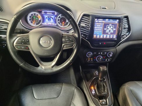 Used 2019 Jeep Cherokee Limited image 22