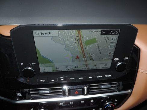 New 2025 Nissan Pathfinder Platinum w/ Cargo Package image 23