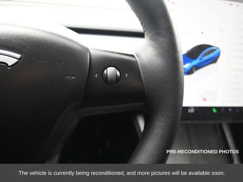 Used 2022 Tesla Model 3 image 23