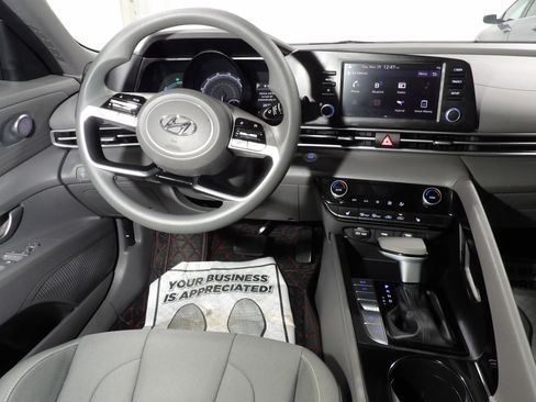 Used 2023 Hyundai Elantra Blue w/ Preferred Accessory Package image 13