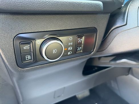 Used 2025 Ford Escape Platinum image 19