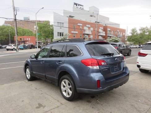 Used 2014 Subaru Outback 2.5i Premium AWD/4WD image 5