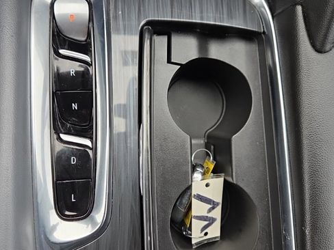 Used 2024 Buick Enclave Premium image 34