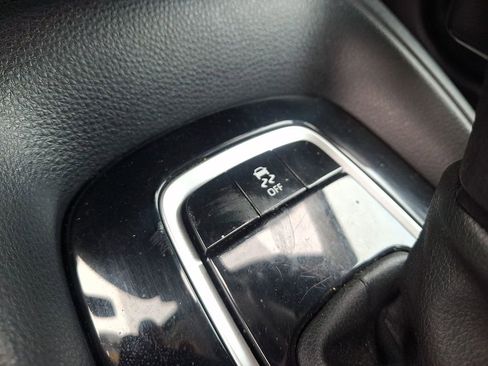 Used 2024 Toyota Corolla LE FWD image 25