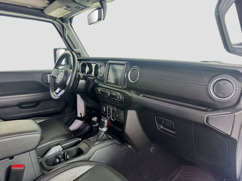 Used 2021 Jeep Wrangler Unlimited Sahara w/ Uconnect 4C Nav & Sound Group image 21