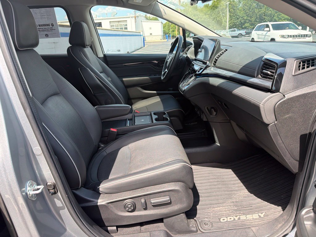 Certified 2025 Honda Odyssey Elite image 25