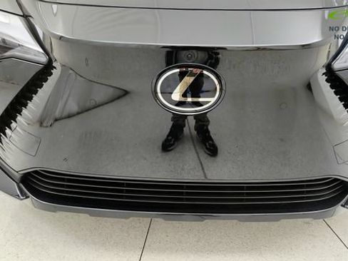 Used 2026 Lexus RZ 350e 2WD w/ Convenience Package image 23