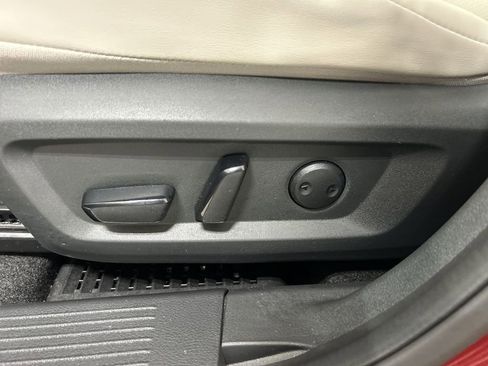 Used 2023 Nissan Rogue SV w/ SV Premium B Package image 10