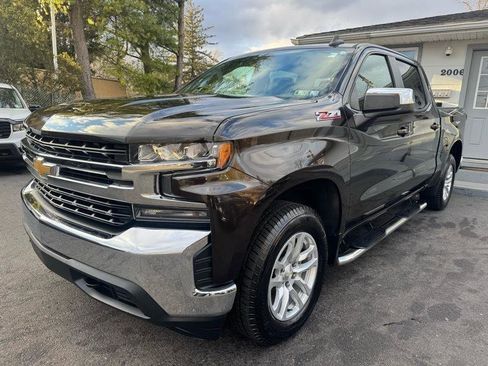 Used 2019 Chevrolet Silverado 1500 LT w/ All-Star Edition image 3