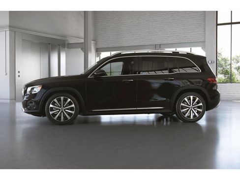 Certified 2023 Mercedes-Benz GLB 250 4MATIC image 36