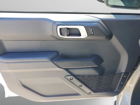 New 2025 Ford Bronco Badlands image 26